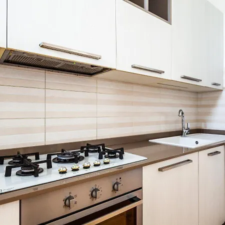 Easyhomes - Station 公寓