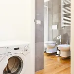 Easyhomes - Station 公寓 *
