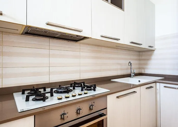 Easyhomes - Station Apartmán